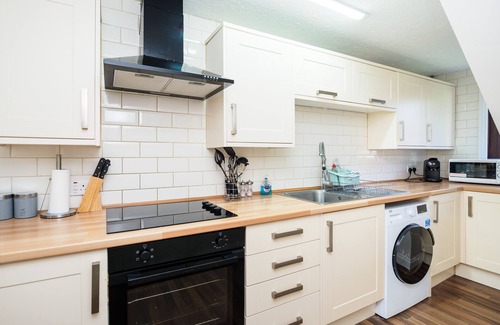 Upper Dicker House | The Cottage at Gildridge Private Hot tub