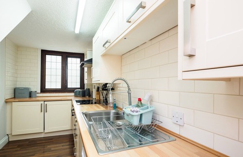 Upper Dicker House | The Cottage at Gildridge Private Hot tub