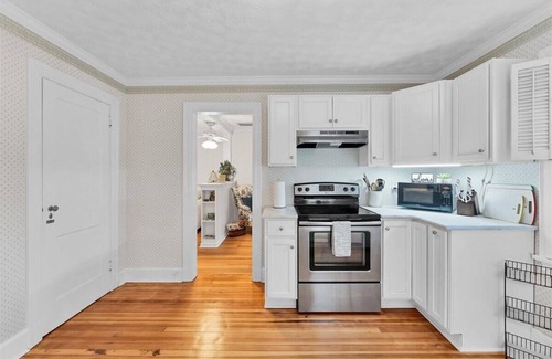 West Southern Pines Cottage | The Cottage at Knollwood Manor
