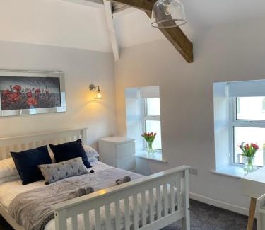 Laxey Apartment | The Cottage, Bridge House