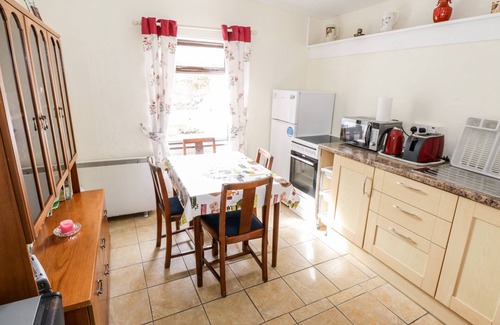 Newport Cottage | THE COTTAGE, family friendly, with open fire in Newport, County Mayo