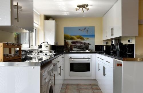 Fairlight House | The Cottage