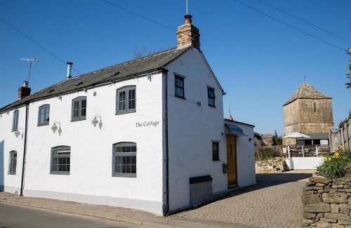 Mangotsfield House | The Cottage, Gretton (Cotswolds)
