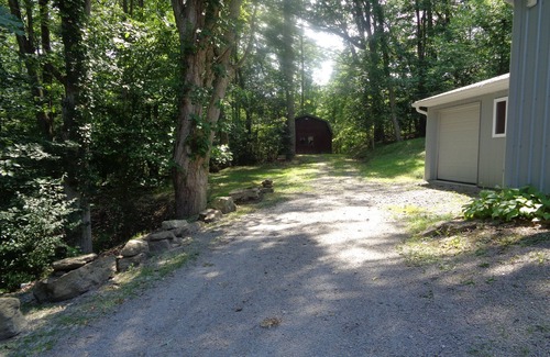 Deersville Cottage | The Cottage in the Woods, near Deersville and Tappan and Clendening Lakes