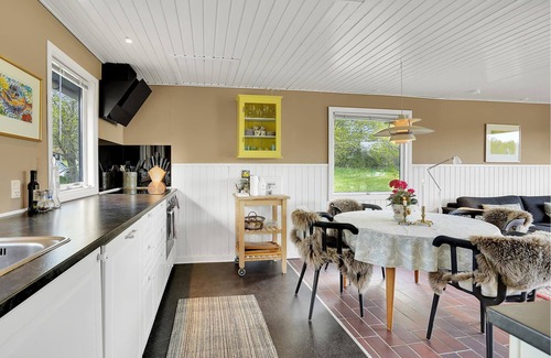 Vedelshave House | The cottage is located in the beautiful recreational cottage area of Båring.