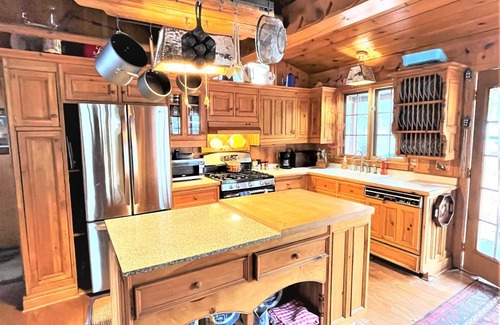 Butternut House | The Cottage on Schnur Lake | 3 Bed, 2 Bath