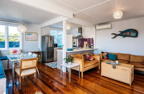 Oneroa House | The Cottage on Waikare, Oneroa | Be My Guest