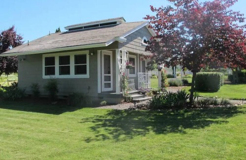 Medford Villa | The Cottage: One bedroom w/mini fridge & private bath.
