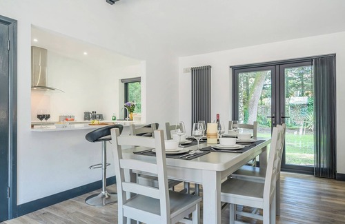 Wimborne Cottage | THE COTTAGE, pet friendly, with a garden in Wimborne Minster
