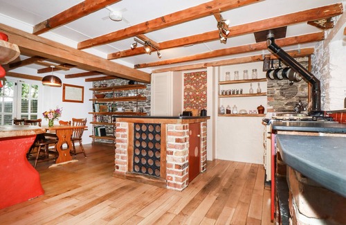 Saint Kew House | THE COTTAGE, pet friendly, with open fire in St Kew Highway