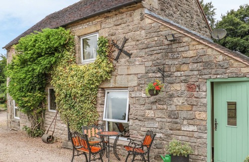 Cauldon Low Cottage | THE COTTAGE, pet friendly, with open fire in Waterhouses