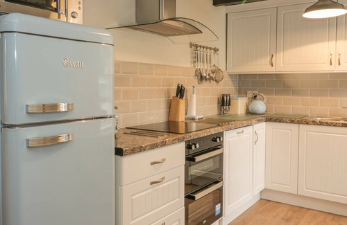 Duns Cottage | THE COTTAGE, POLWARTH CROFTS, pet friendly, with open fire in Duns