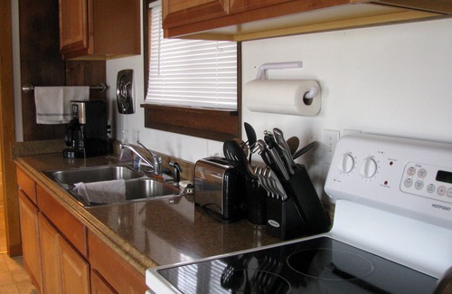 Haines Cottage | The Cottage ~ quiet downtown home, stunning view, walking distance to everything