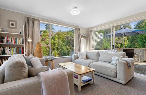 Waihi Beach House | The Cottage - Waihi Beach Holiday home