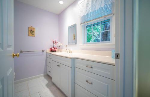 Hyannis House | The Cottages at Captain Gosnold Village
