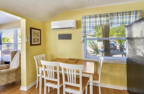 Madeira Beach Villa | The Cottages at Madeira Beach