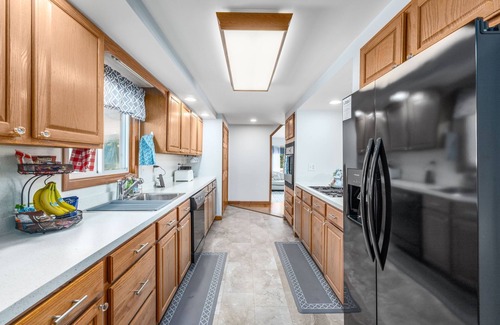 Catawissa House | The Country Escape w/private pool -10 min from Knoebels!