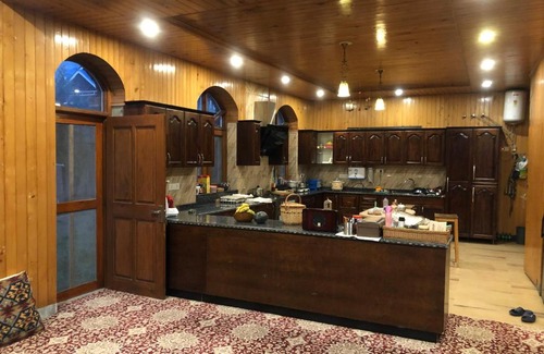 Brein Villa | The Country Hills Villa