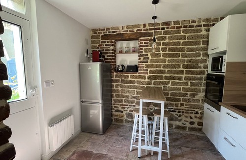 Gaillac House | The countryside in the city center, swimming pool, large garden, quiet.