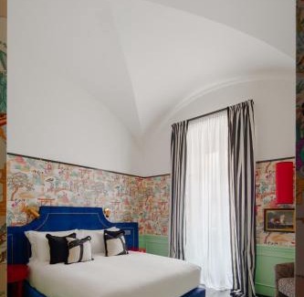 Rione IV Campo Marzio Hotel | The Couper Condotti