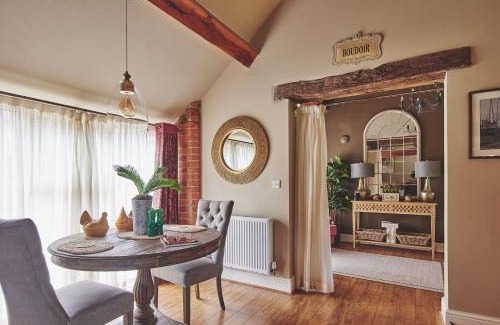 Ashbourne House | The Couple's Retreat