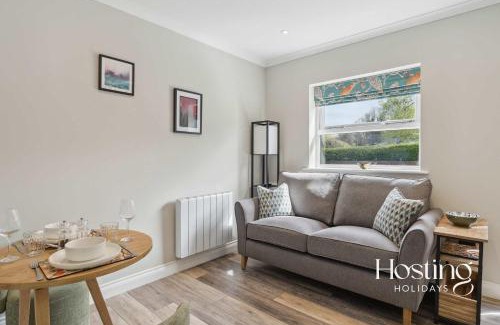 Henley-on-Thames Apartment | The Courtyard Apartments - Rosemary
