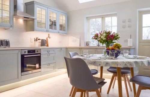 Helmdon House | The Courtyard