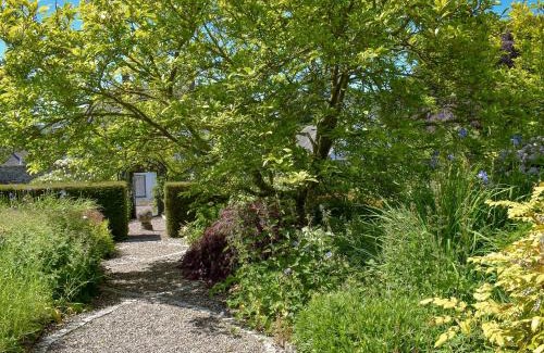 Forfar House | The Courtyard Suite