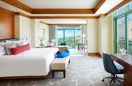 Paradise Island Resort | The Cove at Atlantis