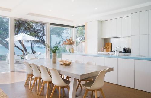 Port Fairy House | The Cove Beach Front Luxury House