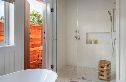 Gregory Town Resort | The Cove Eleuthera
