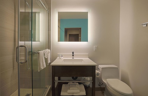 Harbor Hotel | The Cove Hotel, Long Beach
