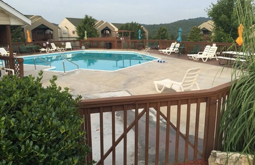 Indian Point Condo | The Cove on Indian Point next to Silver Dollar City! Beautiful View! Walk-In!