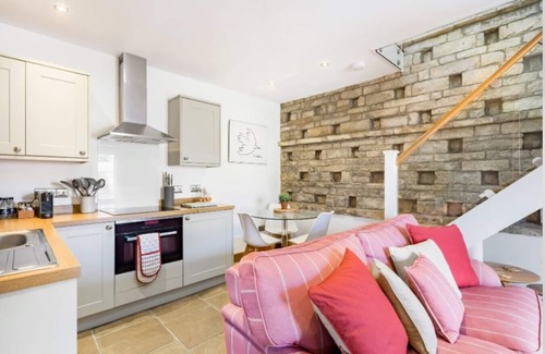 Upton Cheyney Apartment | The Covecote Retreat