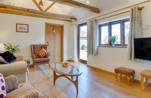 Bodle Street Green House | The Cowshed in the beautiful Hailsham