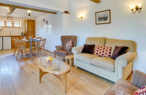 Bodle Street Green House | The Cowshed in the beautiful Hailsham