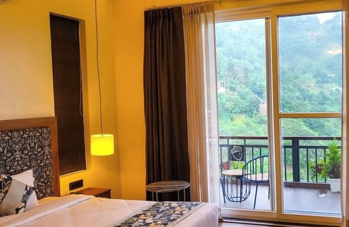 Naina Range Hotel | The Cozy Acorn Resort