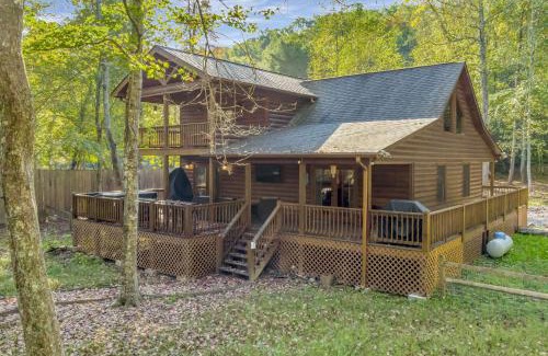 Blue Ridge House | The cozy cabin get away with hot tub