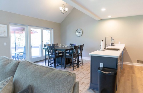 Caseville Condo | The Cozy Canal Condo