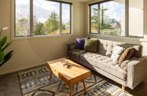 Christchurch City Centre Apartment | The Cozy Cocoon 1 Bed 1 Bath Apartment