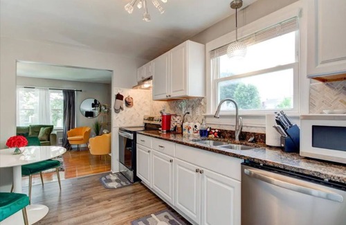North Chesterfield House | The Cozy Emerald 5 ⭐️Location