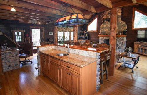 Stevenson House | The Cozy Moose