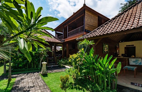Mushroom Bay Villa | The Cozy Twin and Double (En-Suite)
