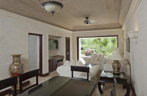Diamond Valley Resort | The Crane Resort