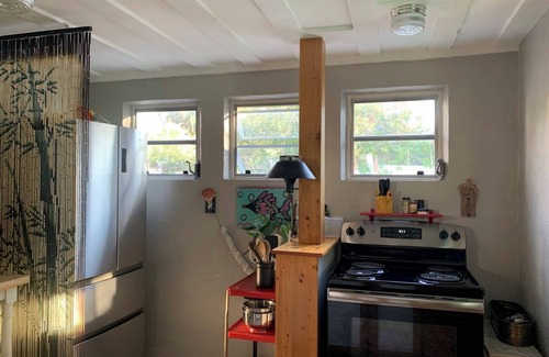 Butler Beach Cottage | The Crescent Moon : Pets welcome, beach 1 block