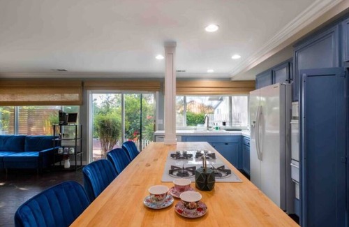 Estates at Canyon Crest House | The Crest Haven, Arcades, Game Room, Spacious Backyard, Parking, AC, TV Bedrooms