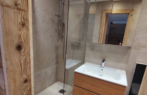 Leukerbad Apartment | The Cristal apartment house is situated in a quiet location