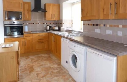 Marybank Cottage | THE CROFT HOUSE, family friendly, with open fire in Muir Of Ord