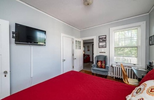 Rivermont Apartment | The Crow's Nest