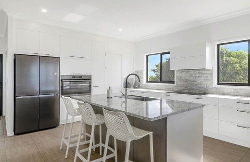Emu Park House | The Crown Jewel